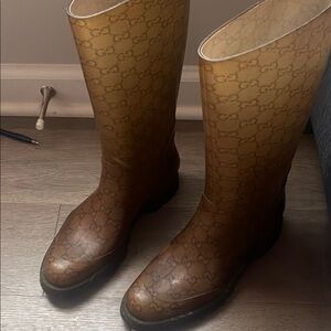 Gucci Tan Monogram Rain Boots
